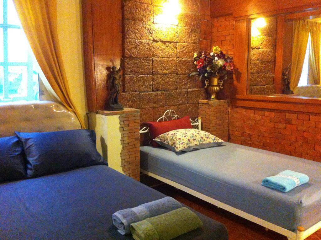 Hotel Café de Baan Raow à Bangkok Extérieur photo