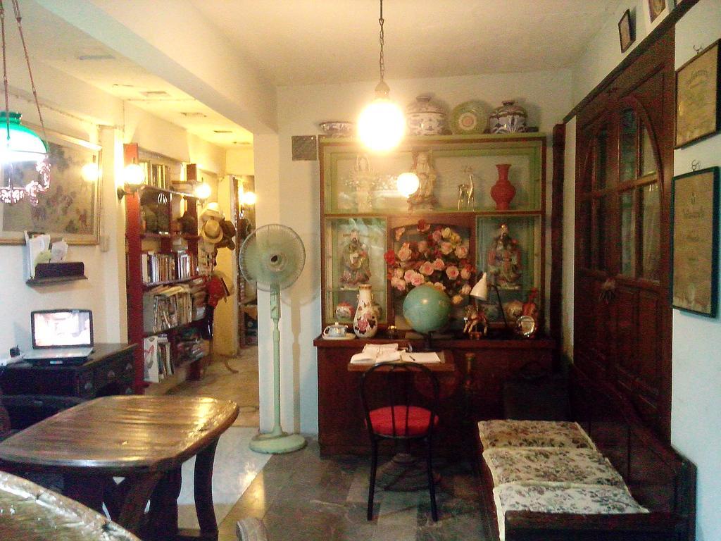 Hotel Café de Baan Raow à Bangkok Extérieur photo