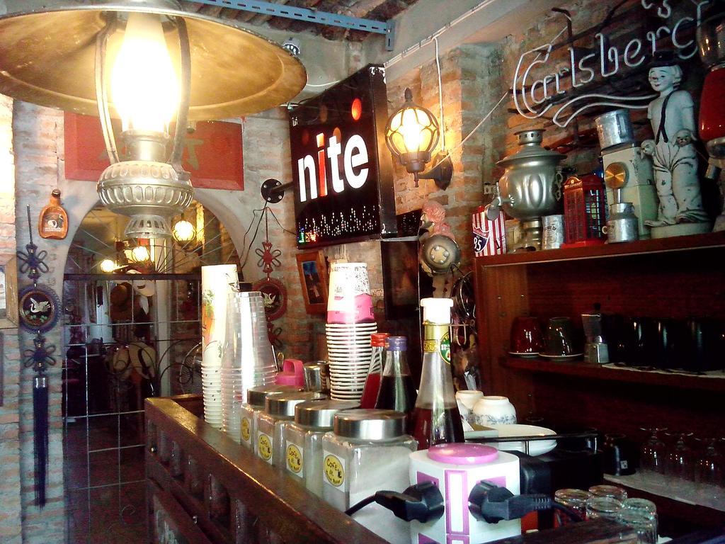 Hotel Café de Baan Raow à Bangkok Extérieur photo